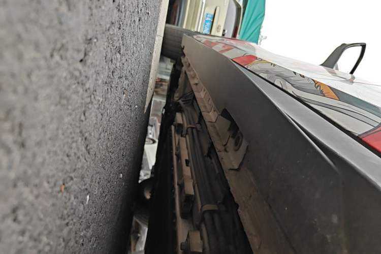 Used CHANGAN UNI-V iDD 2024 Blue Whale Smart Electric iDD 136km ZhiKu Model Left Side Sill