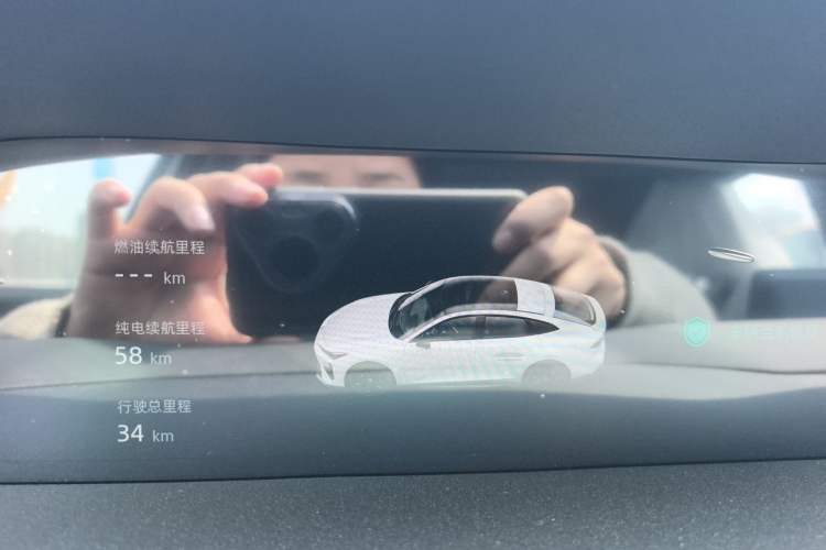 Used CHANGAN UNI-V iDD 2024 Blue Whale Smart Electric iDD 136km Luxury Model Odometer Close Up