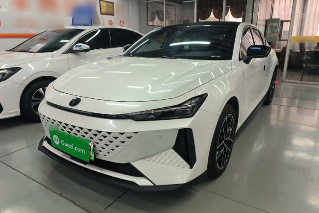 Used CHANGAN UNI-V iDD 2024 Blue Whale Smart Electric iDD 136km Luxury Model