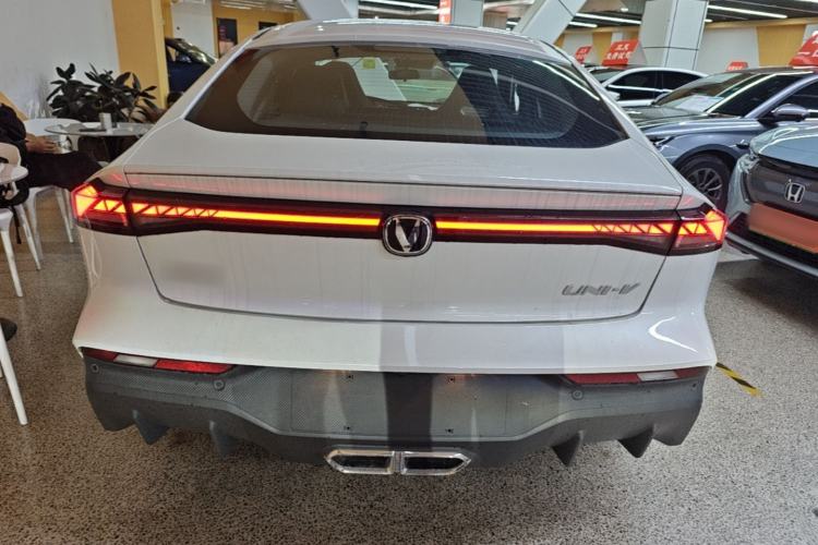 Used CHANGAN UNI-V iDD 2024 Blue Whale Smart Electric iDD 136km ZhiKu Model Rear