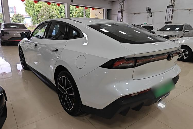 Used CHANGAN UNI-V iDD 2024 Blue Whale Smart Electric iDD 136km Luxury Model Rear Left 45 Deg