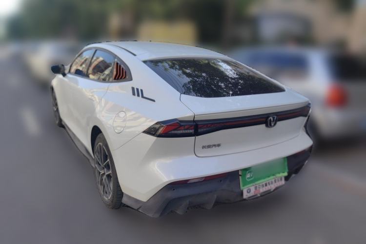 Used CHANGAN UNI-V iDD 2024 Blue Whale Smart Electric iDD 136km ZhiKu Model Rear Left 45 Deg