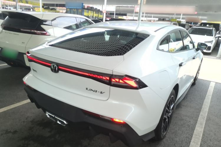 Used CHANGAN UNI-V iDD 2024 Blue Whale Smart Electric iDD 136km ZhiKu Model Rear Right 45 Deg