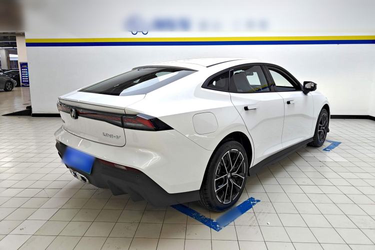 Used CHANGAN UNI-V iDD 2024 Blue Whale Smart Electric iDD 136km ZhiKu Model Rear Right 45 Deg