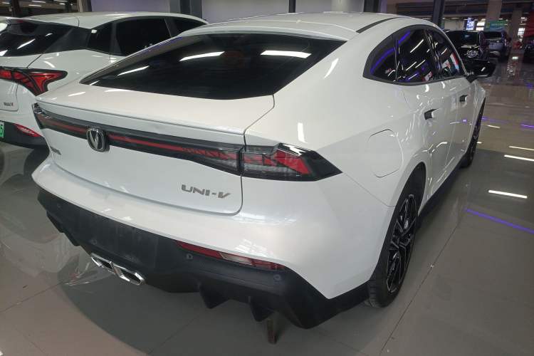 Used CHANGAN UNI-V iDD 2024 Blue Whale Smart Electric iDD 136km ZhiKu Model Rear Right 45 Deg
