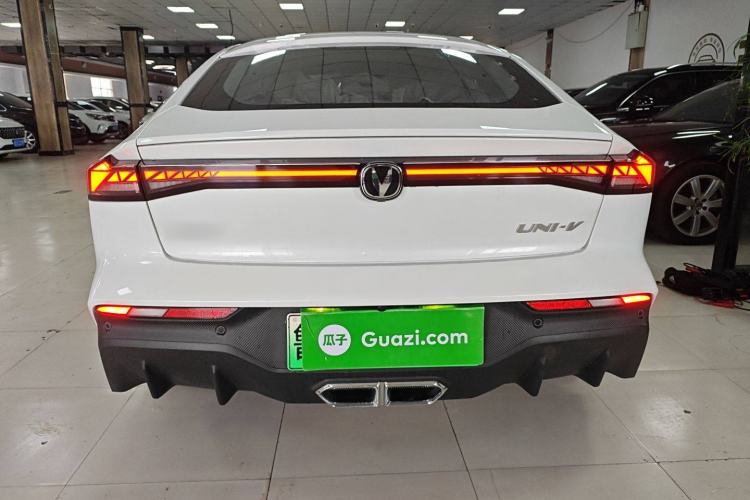 Used CHANGAN UNI-V iDD 2024 Blue Whale Smart Electric iDD 136km Luxury Model Rear