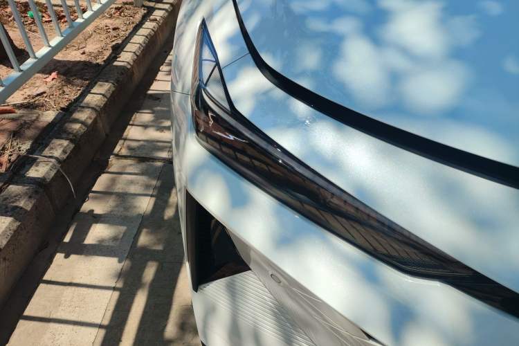 Used CHANGAN UNI-V iDD 2024 Blue Whale Smart Electric iDD 136km ZhiKu Model Right Front Headlight