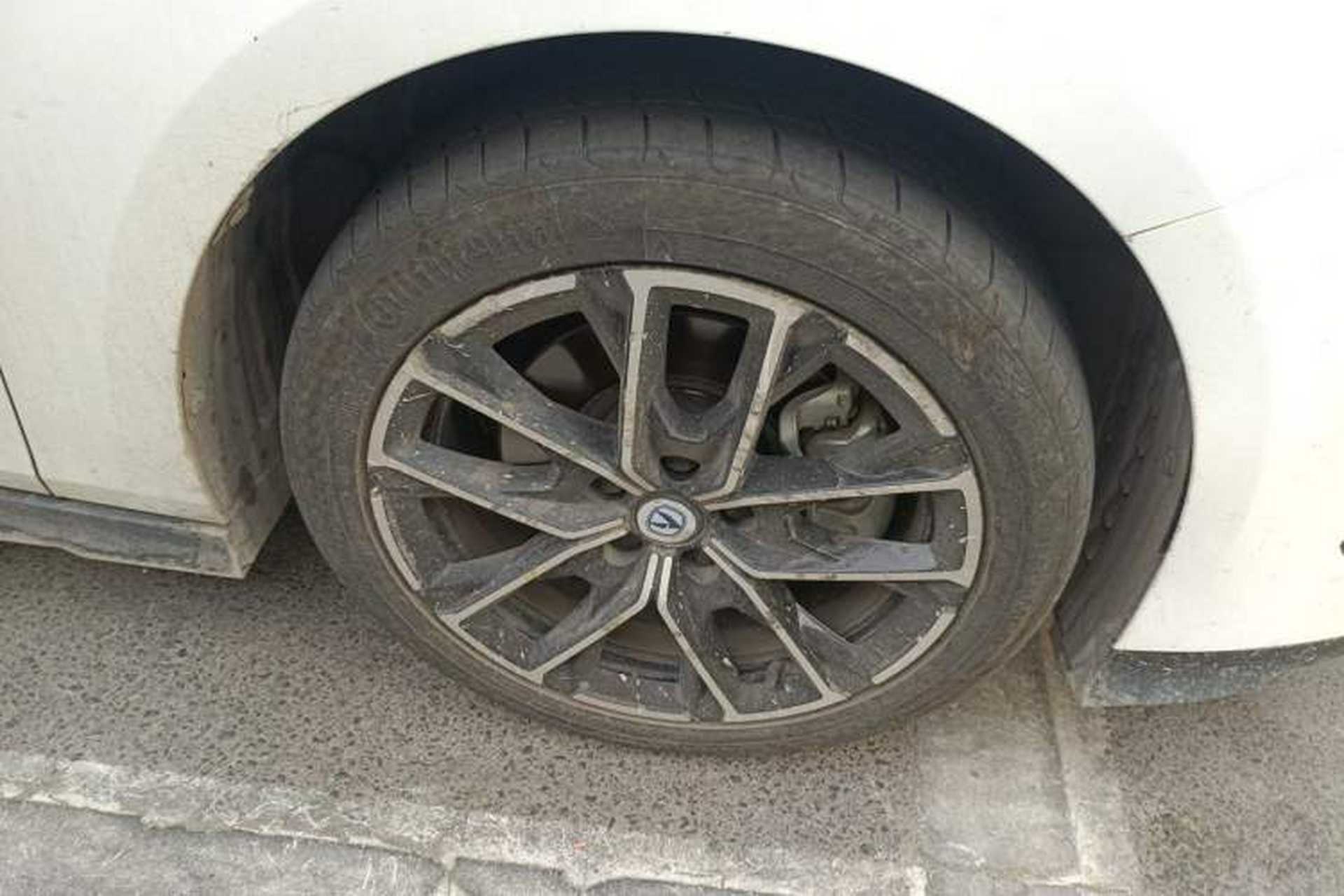Used CHANGAN UNI-V iDD 2024 Blue Whale Smart Electric iDD 136km ZhiKu Model Right Front Wheel Hub