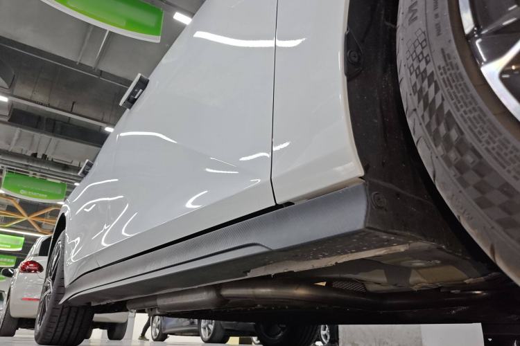Used CHANGAN UNI-V iDD 2024 Blue Whale Smart Electric iDD 136km ZhiKu Model Right Side Sill