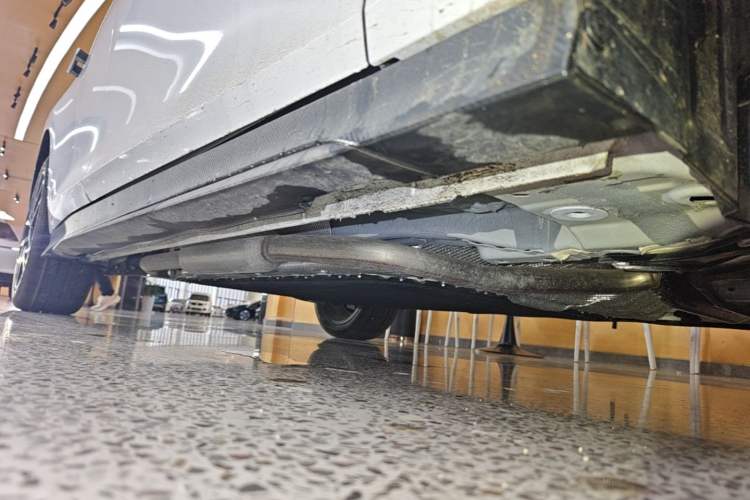 Used CHANGAN UNI-V iDD 2024 Blue Whale Smart Electric iDD 136km ZhiKu Model Right Side Sill