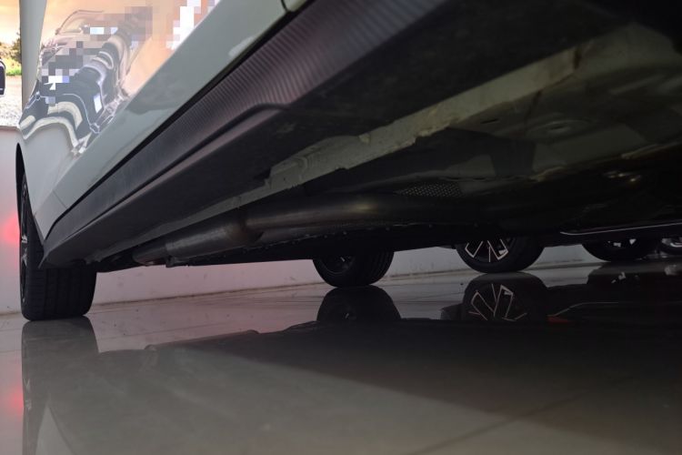 Used CHANGAN UNI-V iDD 2024 Blue Whale Smart Electric iDD 136km Luxury Model Right Side Sill