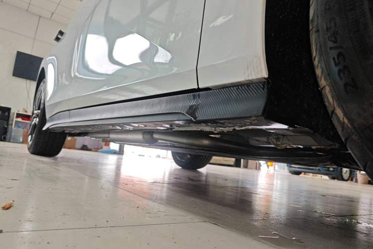 Used CHANGAN UNI-V iDD 2024 Blue Whale Smart Electric iDD 136km Luxury Model Right Side Sill