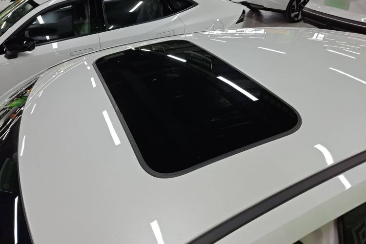 Used CHANGAN UNI-V iDD 2024 Blue Whale Smart Electric iDD 136km ZhiKu Model Roof