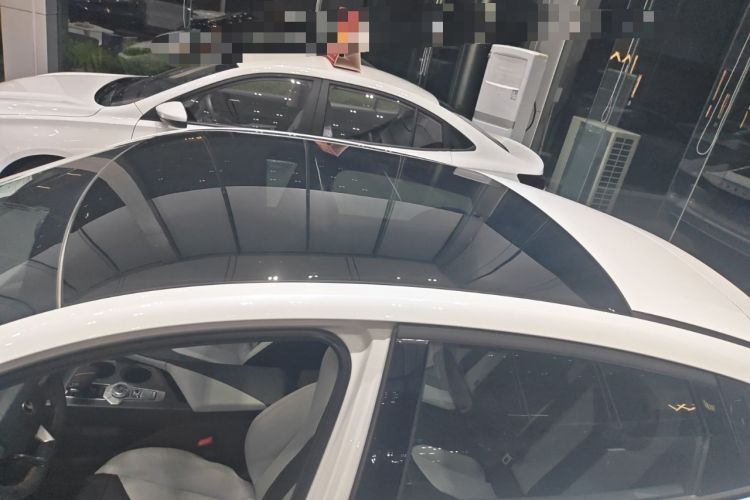 Used CHANGAN UNI-V iDD 2024 Blue Whale Smart Electric iDD 136km Luxury Model Roof