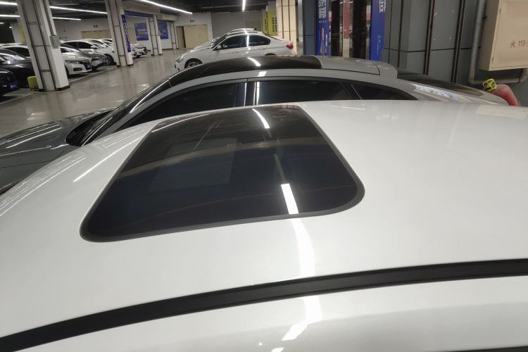 Used CHANGAN UNI-V iDD 2024 Blue Whale Smart Electric iDD 136km ZhiKu Model Roof