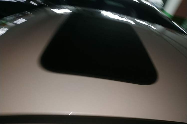 Used CHANGAN UNI-V iDD 2024 Blue Whale Smart Electric iDD 136km ZhiKu Model Roof