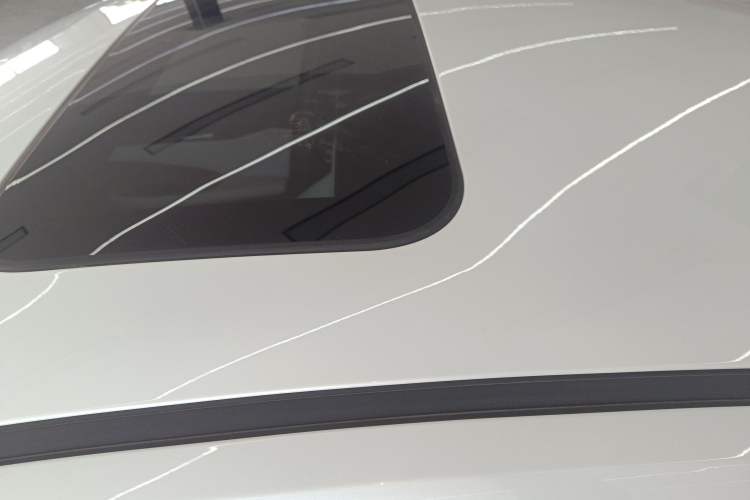 Used CHANGAN UNI-V iDD 2024 Blue Whale Smart Electric iDD 136km ZhiKu Model Roof