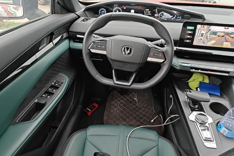 Used CHANGAN UNI-V iDD 2024 Blue Whale Smart Electric iDD 136km ZhiKu Model Steering Wheel