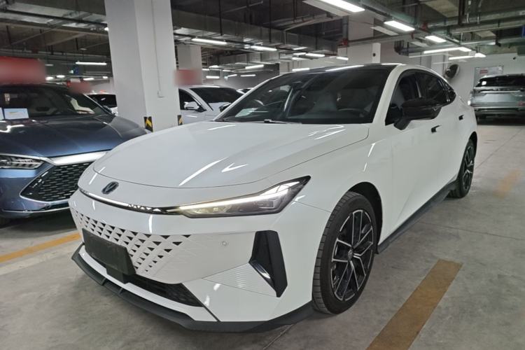 CHANGAN UNI-V iDD 2024 Blue Whale Smart Electric iDD 136km ZhiKu Model