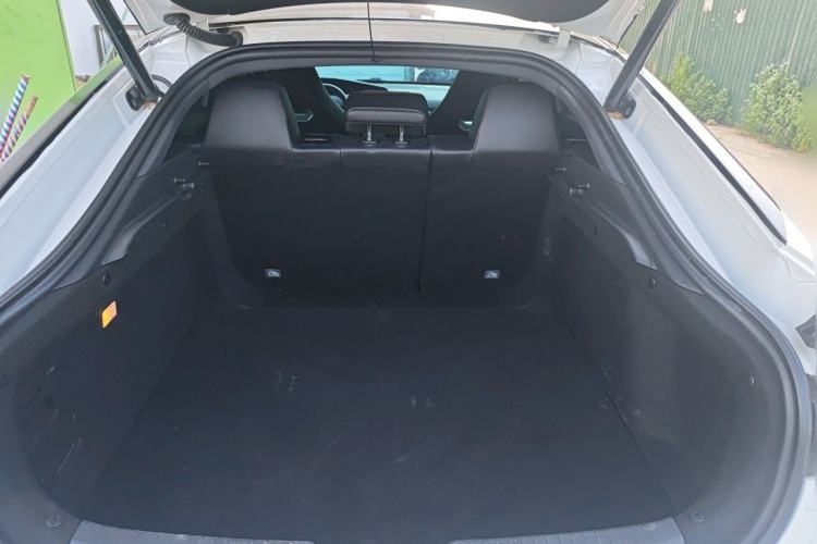 Used CHANGAN UNI-V iDD 2024 Blue Whale Smart Electric iDD 136km Luxury Model Trunk