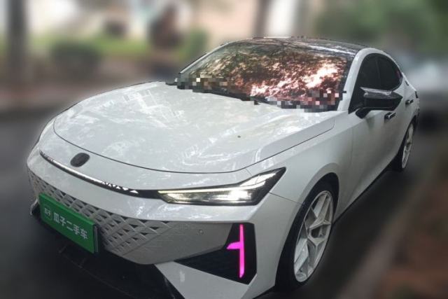 Used CHANGAN UNI-V iDD 2024 Blue Whale Smart Electric iDD 136km Luxury Model