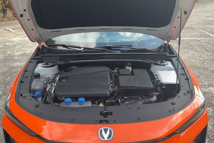 Used CHANGAN UNI-V iDD 2024 Blue Whale Smart Electric iDD 136km Luxury Model Engine Bay