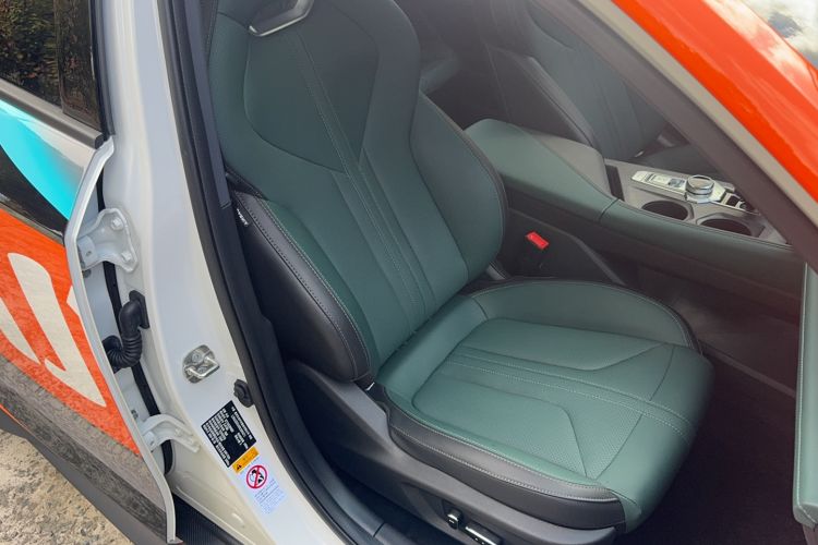 Used CHANGAN UNI-V iDD 2024 Blue Whale Smart Electric iDD 136km Luxury Model Right Front Seat