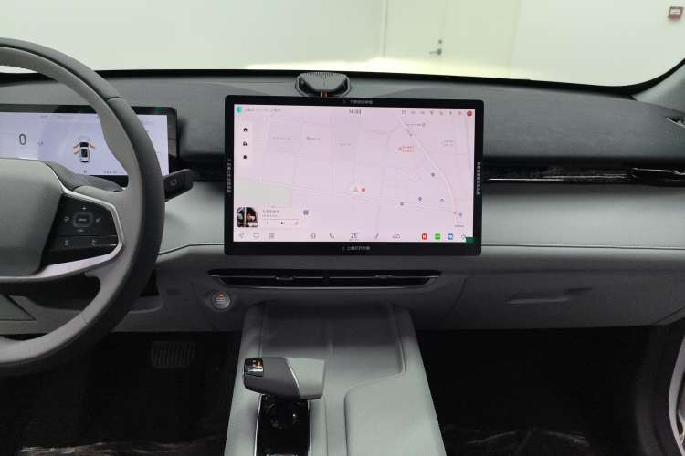 Used CHANGAN UNI-Z 2025 1.5T Premium Edition Audio And AC Panel