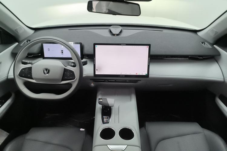 Used CHANGAN UNI-Z 2025 1.5T Premium Edition Center Console