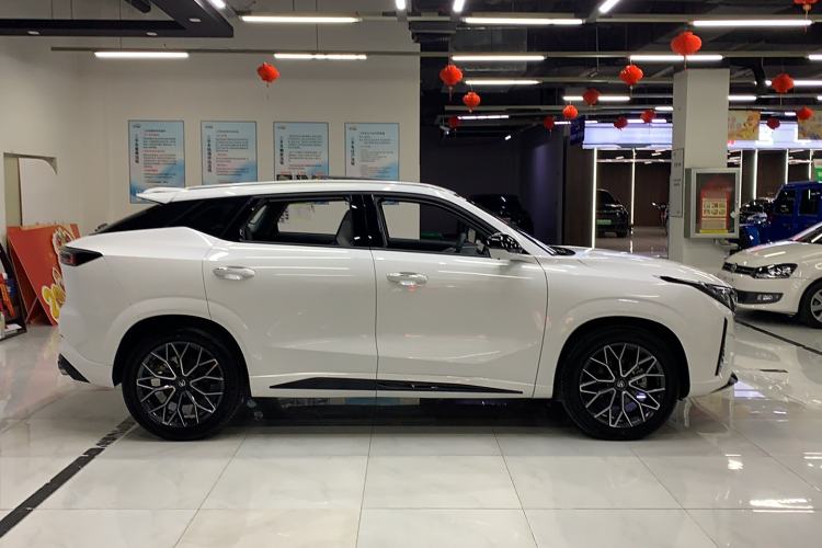 Used CHANGAN UNI-Z 2025 1.5T Premium Edition Exterior 2