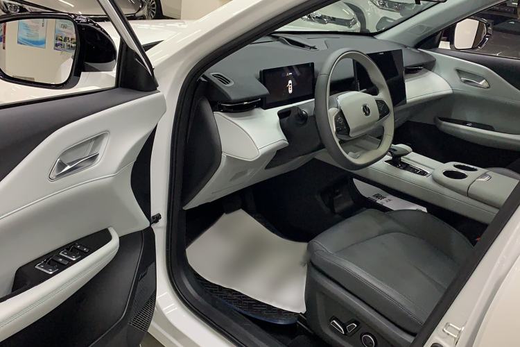 Used CHANGAN UNI-Z 2025 1.5T Premium Edition Interior 2