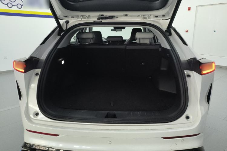 Used CHANGAN UNI-Z 2025 1.5T Premium Edition Trunk