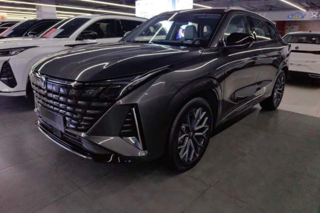 Used CHANGAN UNI-Z 2025 1.5T Premium Edition