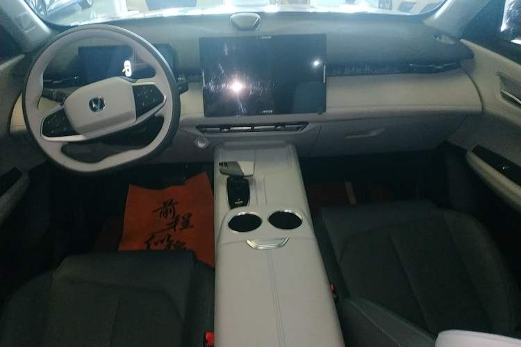 Used CHANGAN UNI-Z 2025 1.5T Premium Edition Audio And AC Panel