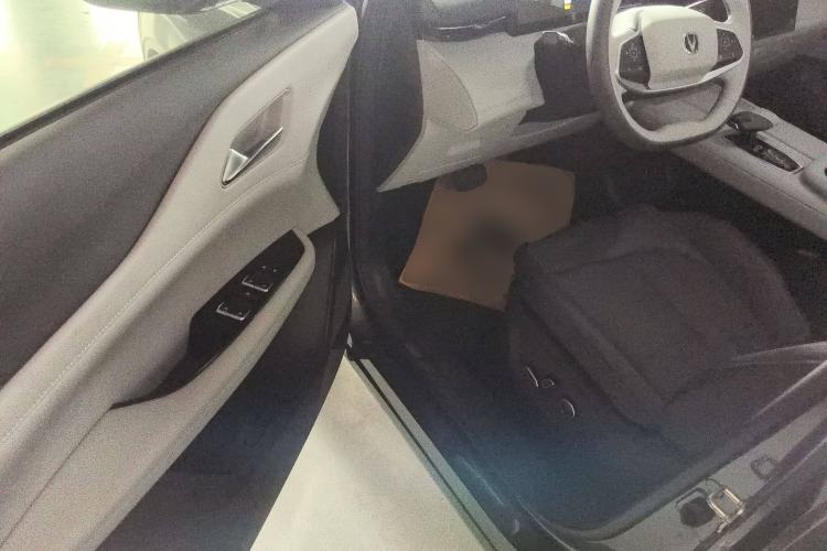 Used CHANGAN UNI-Z 2025 1.5T Premium Edition Driver Seat