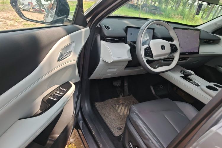 Used CHANGAN UNI-Z 2025 1.5T Premium Edition Driver Seat