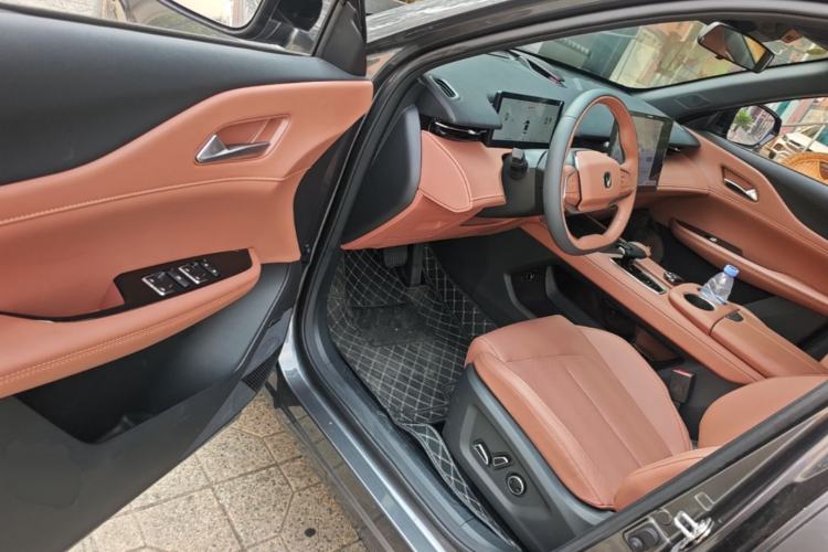 Used CHANGAN UNI-Z 2025 1.5T Premium Edition Driver Seat