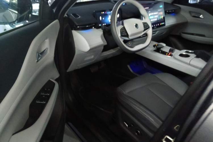 Used CHANGAN UNI-Z 2025 1.5T Premium Edition Driver Seat