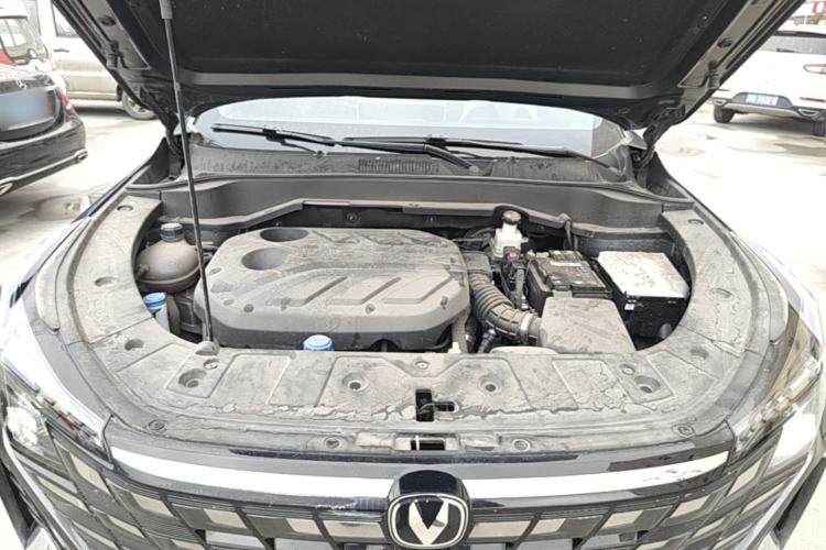 Used CHANGAN UNI-Z 2025 1.5T Luxury Version Engine Bay