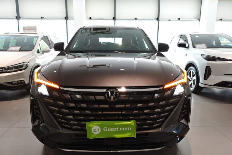Used CHANGAN UNI-Z 2025 1.5T Premium Edition Exterior 1