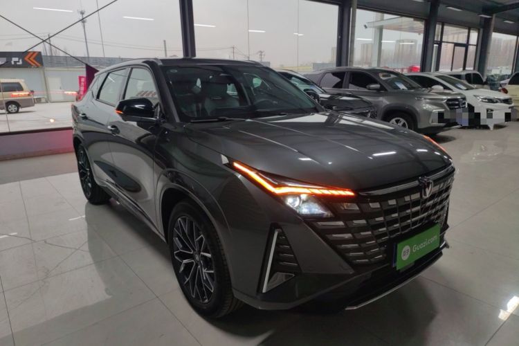 Used CHANGAN UNI-Z 2025 1.5T Premium Edition Exterior 2