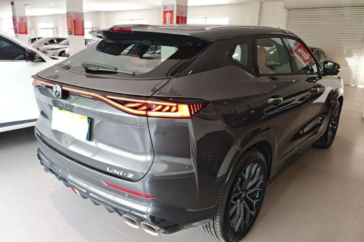 Used CHANGAN UNI-Z 2025 1.5T Premium Edition Exterior 5