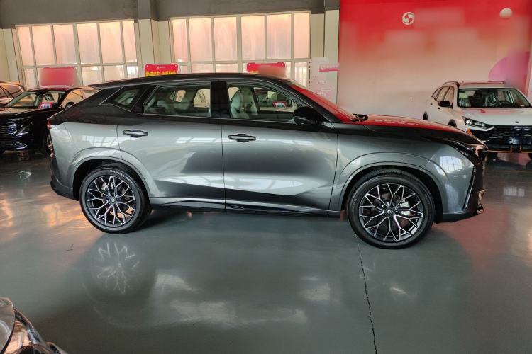 Used CHANGAN UNI-Z 2025 1.5T Luxury Version Exterior 5