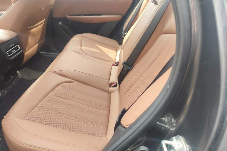 Used CHANGAN UNI-Z 2025 1.5T Premium Edition Exterior 6