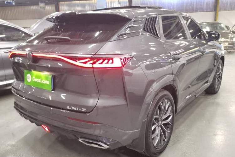Used CHANGAN UNI-Z 2025 1.5T Luxury Version Exterior 6