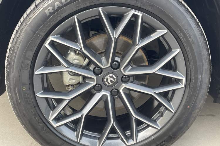 Used CHANGAN UNI-Z 2025 1.5T Premium Edition Exterior 8
