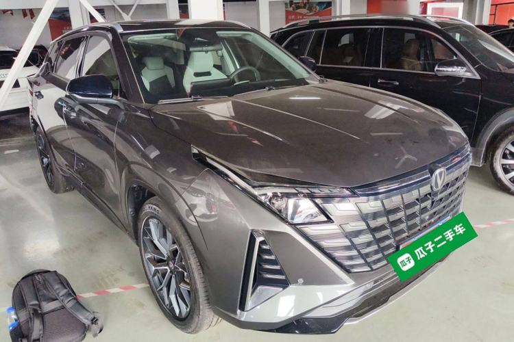 Used CHANGAN UNI-Z 2025 1.5T Premium Edition Front Right 45 Deg