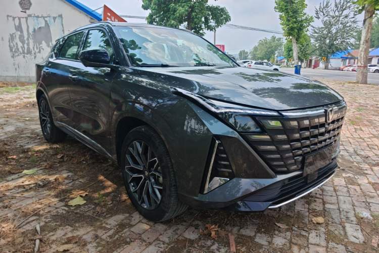 Used CHANGAN UNI-Z 2025 1.5T Premium Edition Front Right 45 Deg