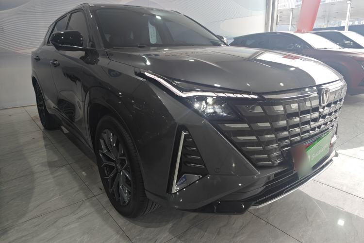Used CHANGAN UNI-Z 2025 1.5T Premium Edition Front Right 45 Deg