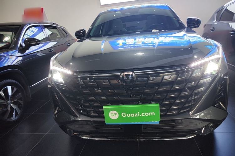 Used CHANGAN UNI-Z 2025 1.5T Luxury Version Front